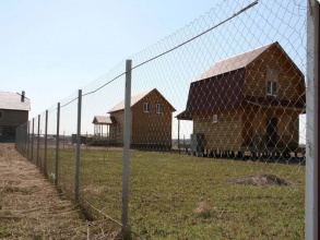 Забор из сетки рабицы в натяг с протяжкой арматуры 150 метров фото в Адлере