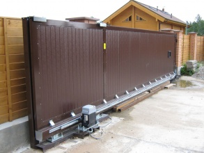 Откатные ворота с дистанционным управлением - пример 4 фото недорого под ключ