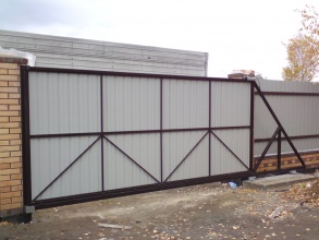 Ворота откатные с ручным управлением - пример 12 фото в Адлере
