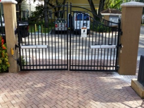 ворота распашные с дистанционным управлением - пример 2 фото цена за метр