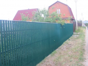 Забор из евроштакетника с утрамбовкой щебнем 155 метров фото цена за метр под ключ